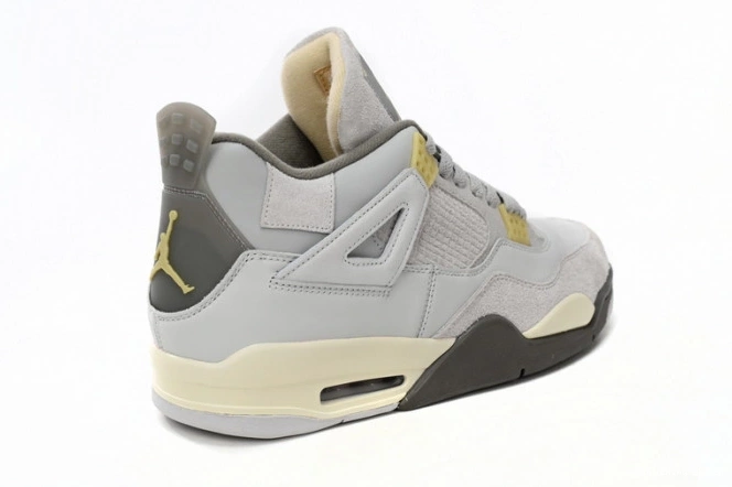 Dust SE Retro Photon DV3742-021 Craft 4 Jordan 0722